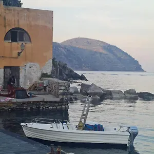 Centro Storico Flat 7 Min From Port Appartement